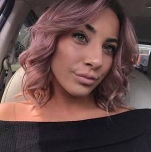 Meet your Posher, Kaitlyn